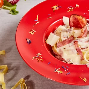 TAGLIATELLE CARBONARA