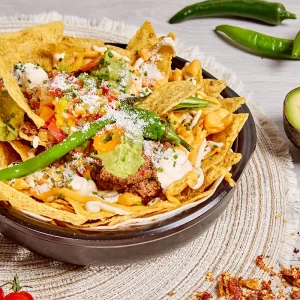 NACHOS CHIPS CON CARNE DE POLLO O TERNERA