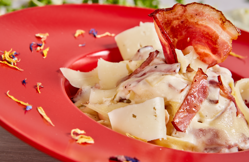 MrCoffee and Burger, comida casera Cervera del Maestre. Tagliatelle carbonara.
